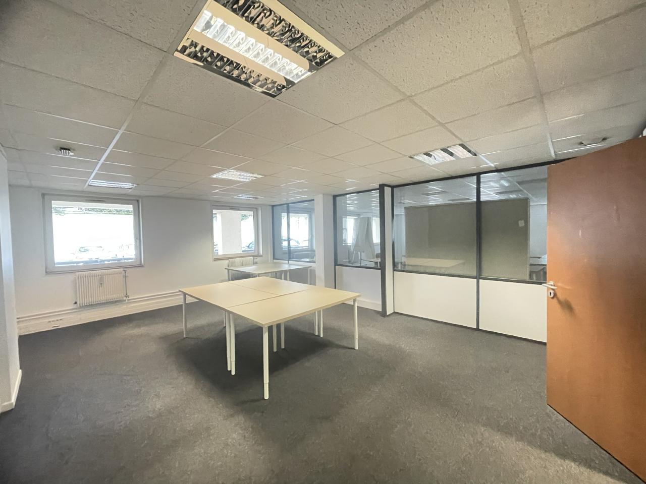 Bureau Montreuil 1423m² Location bureau Montreuil Seine-Saint-Denis OLBUR2118389 0